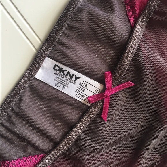 DKNY Bra and Panty Set 32D - Picture 5 of 5